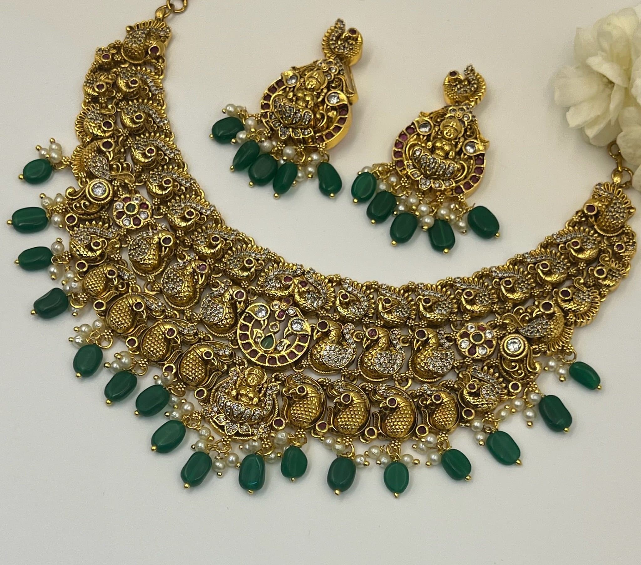 Emerald Mayura Vaibhavam