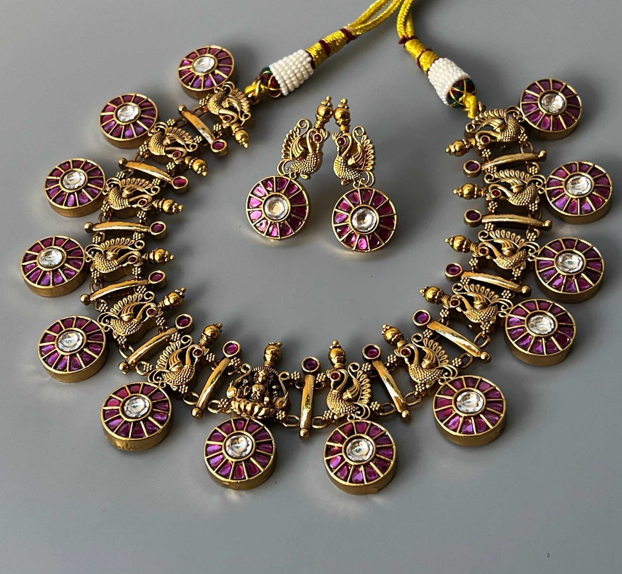 Iravya Jadau Crest Set